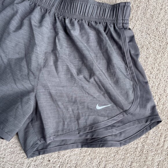 Nike Dry-FIT Tempo Running Shorts Wolf Gray - Sz XS - Picture 2 of 6